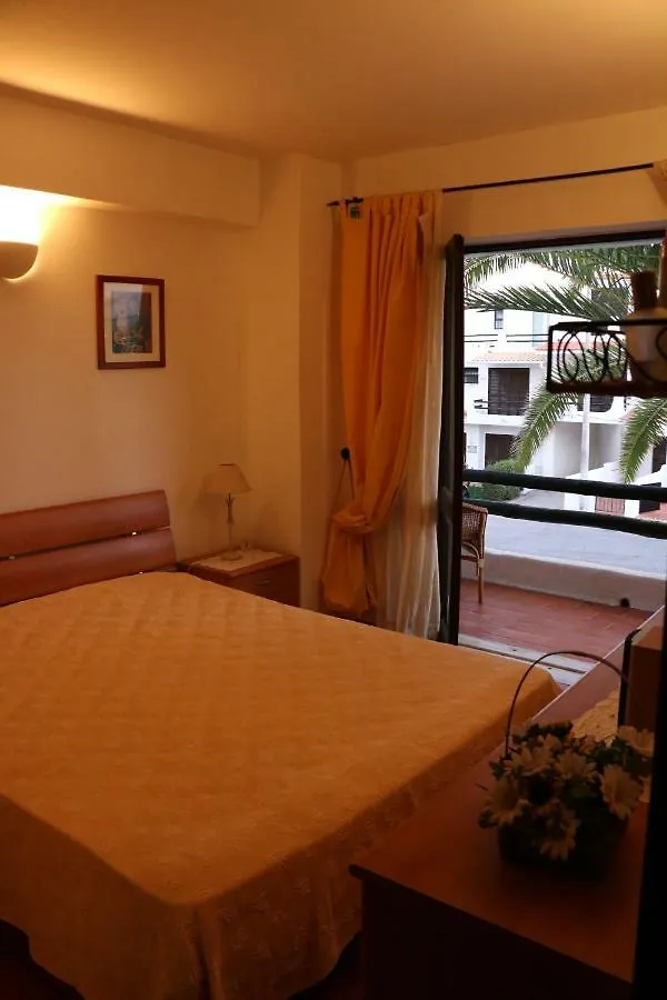 Moradia T2+1 Com Piscina Villa Lagos